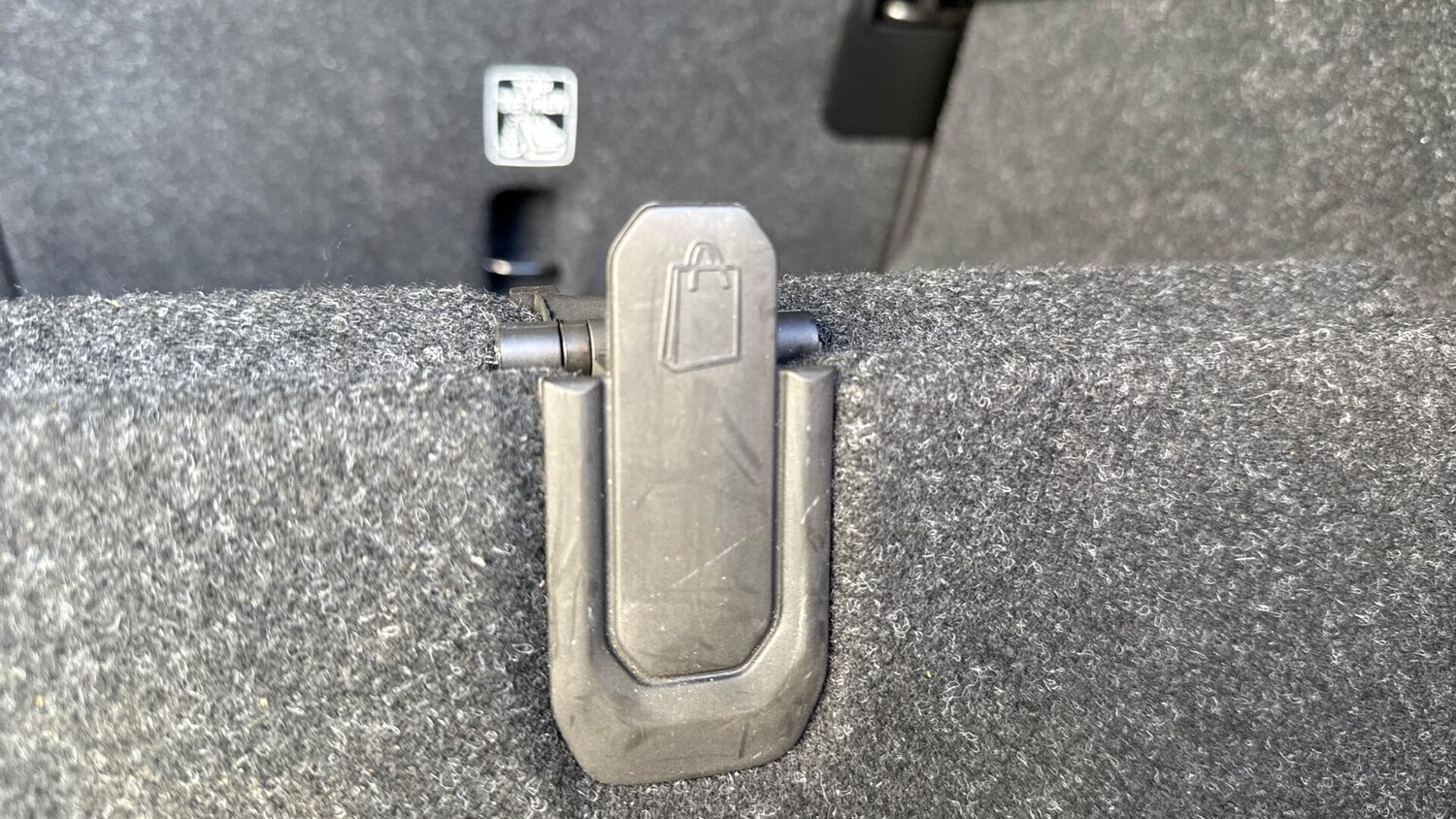 Used Volvo XC40 2023 for sale - 78185757: Photo 37