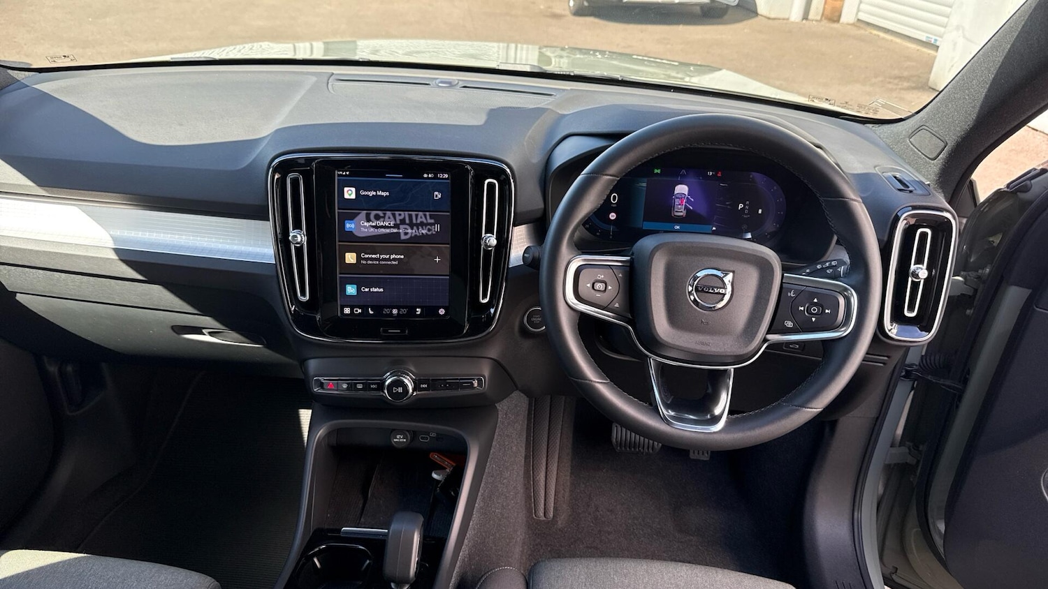 Used Volvo XC40 2023 for sale - 78185757: Photo 5