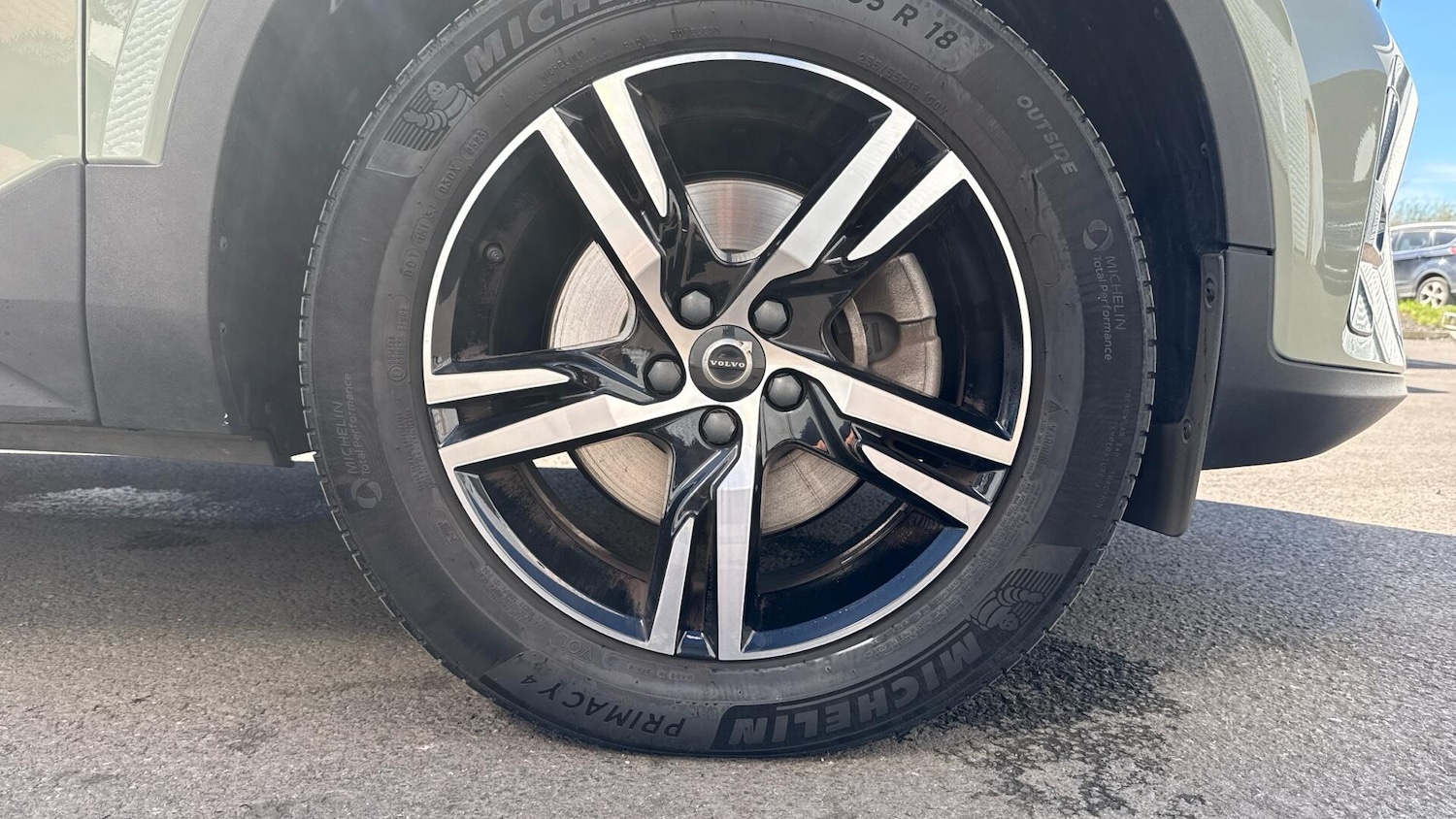 Used Volvo XC40 2023 for sale - 78185757: Photo 9