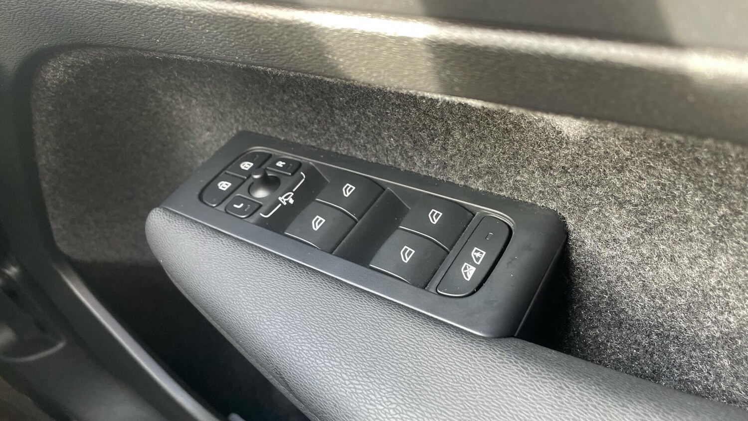 Used Volvo XC40 2022 for sale - 77633637: Photo 23