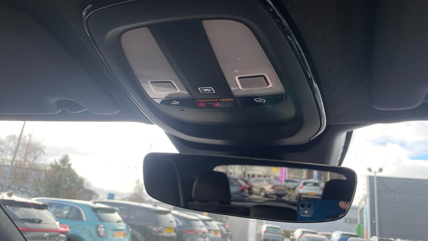 Used Volvo XC40 2022 for sale - 77633637: Photo 25