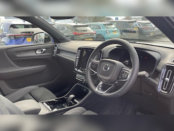 Used Volvo XC40 2022 for sale - 77633637: Photo