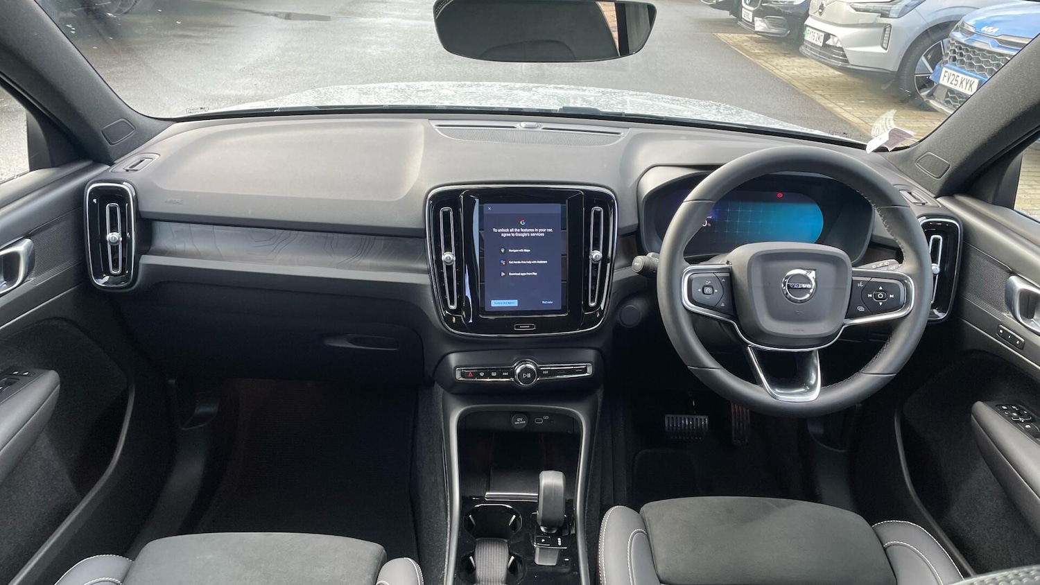 Used Volvo XC40 2022 for sale - 77633637: Photo 5