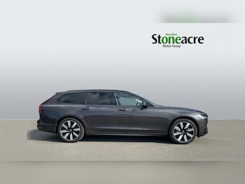 Used Volvo V90 2025 for sale - 79337040: Photo