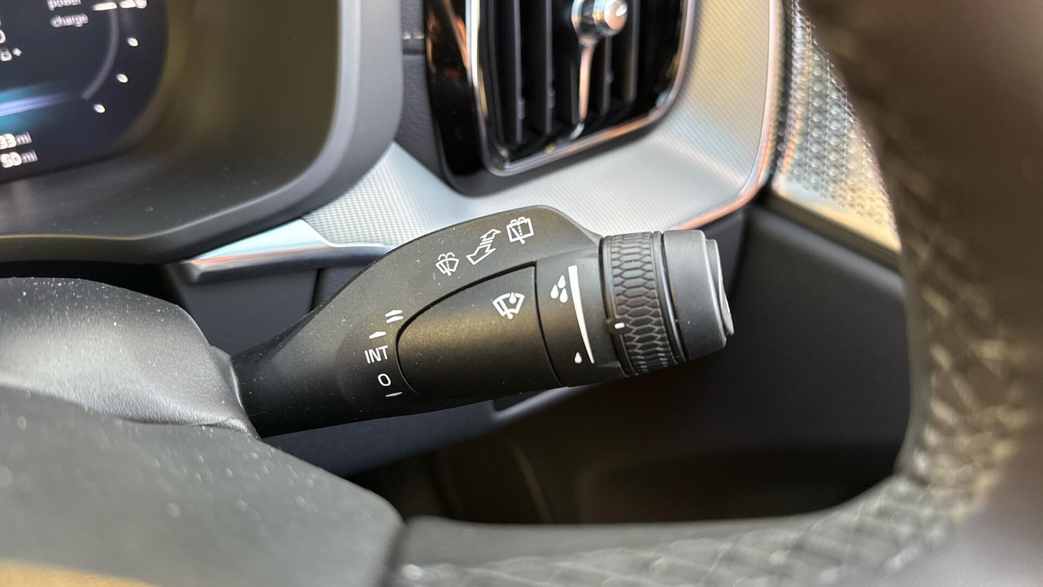 Used Volvo XC60 2025 for sale - 78073035: Photo 25