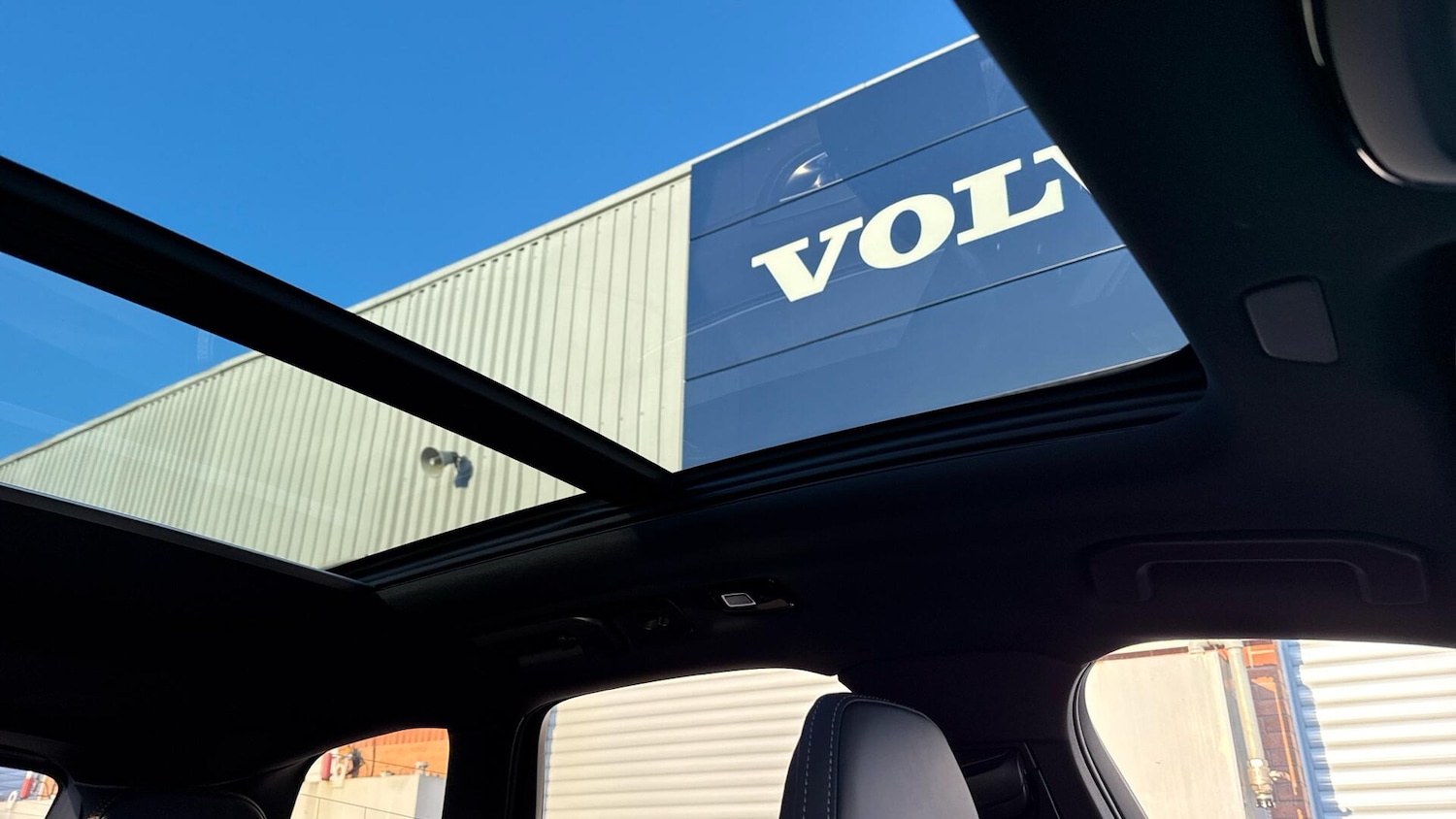 Used Volvo XC60 2025 for sale - 78073035: Photo 37