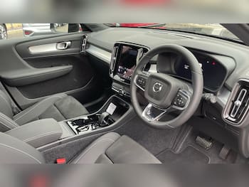 Used Volvo XC40 2026 for sale - 79726417: Photo