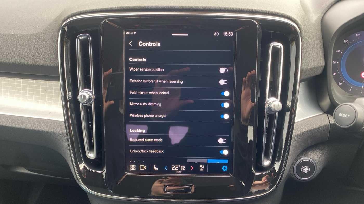 Used Volvo XC40 2023 for sale - 76976080: Photo 32