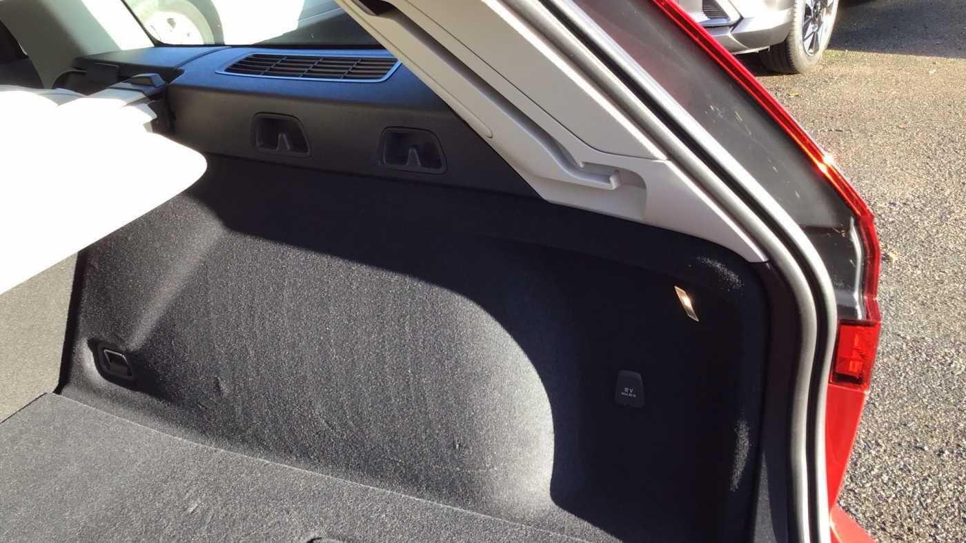 Used Volvo V60 2025 for sale - 77769189: Photo 45