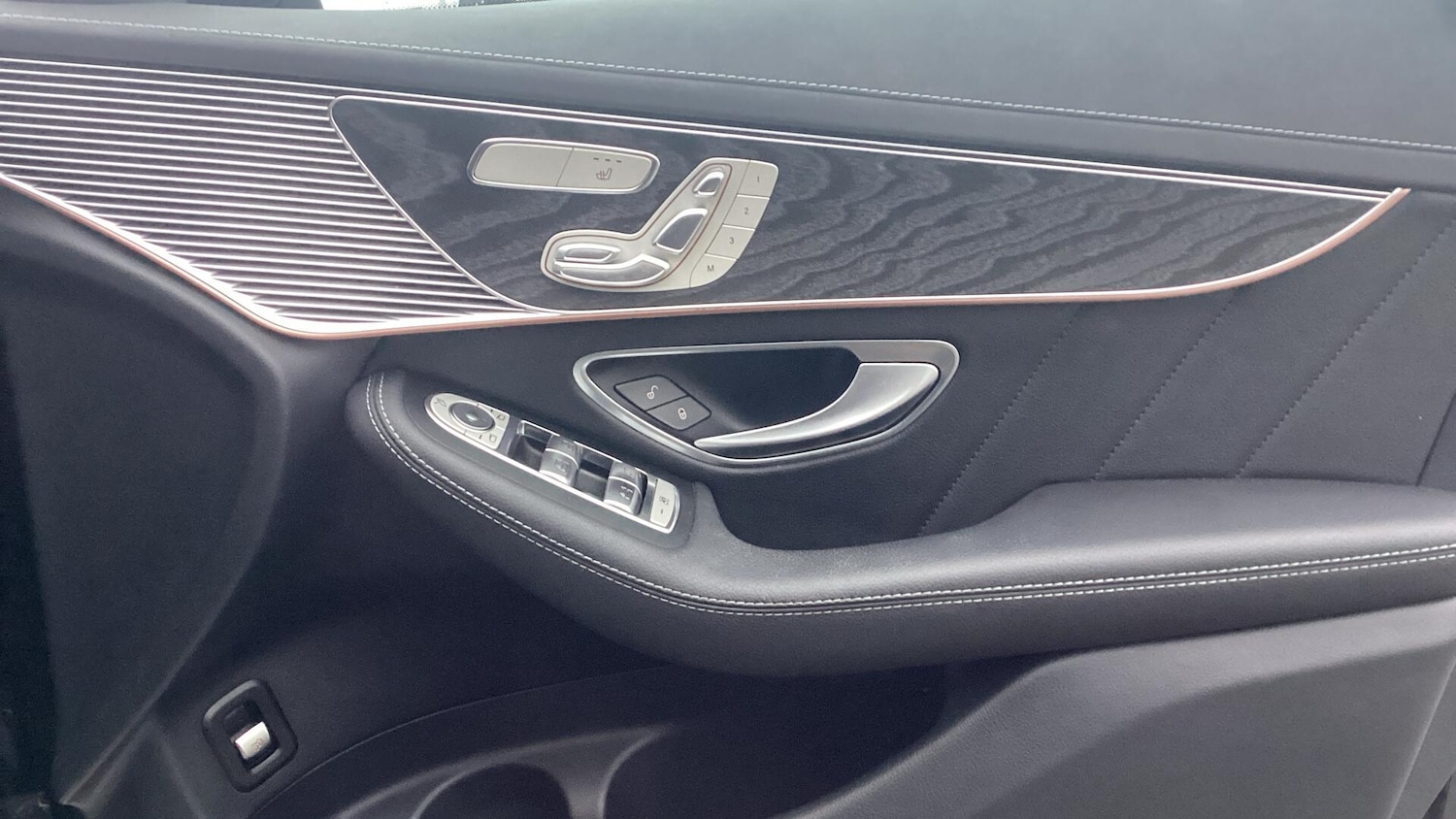 Used Mercedes-Benz EQC 2022 for sale - 77091164: Photo 25