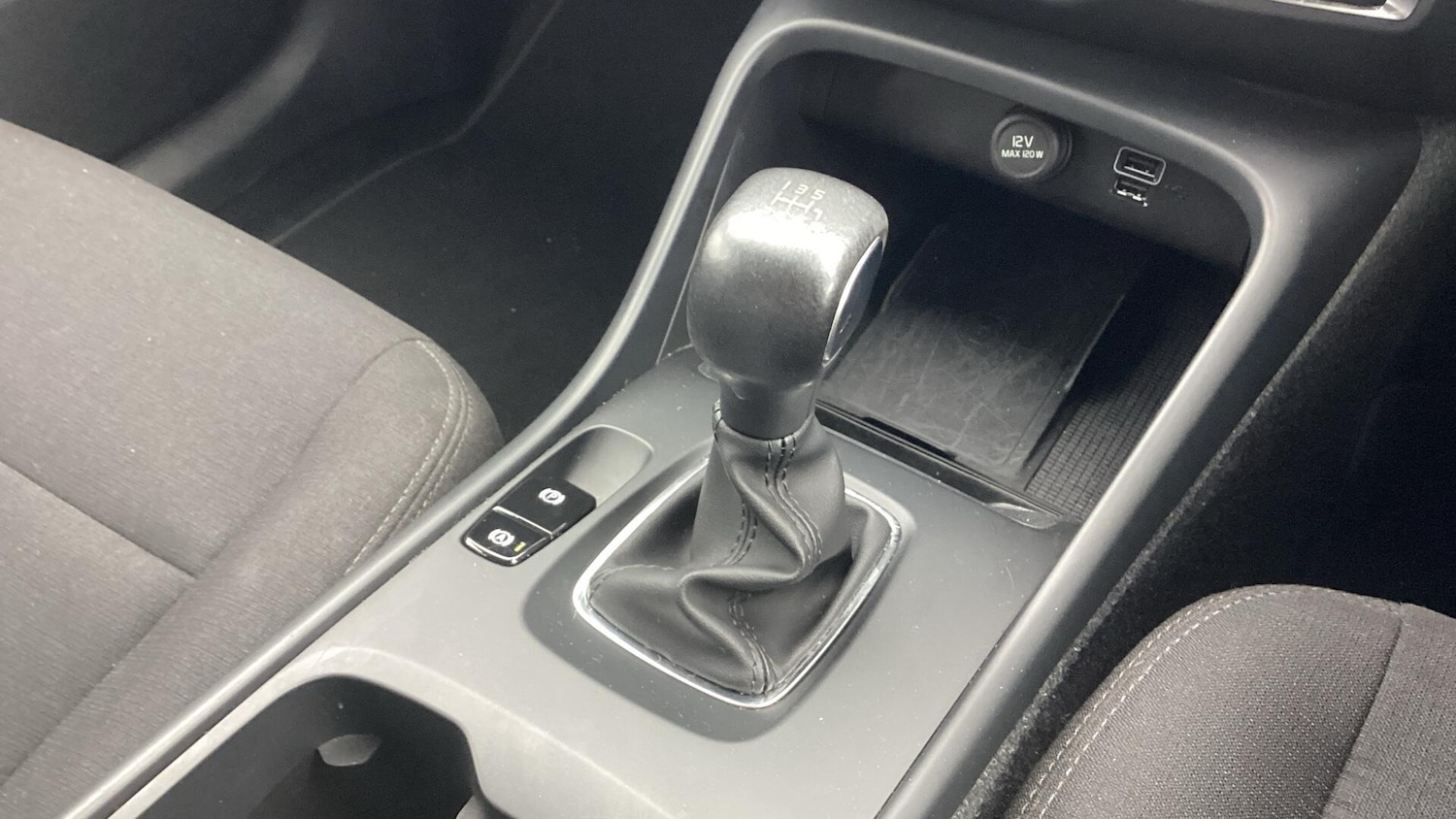 Used Volvo XC40 2022 for sale - 76498506: Photo 25