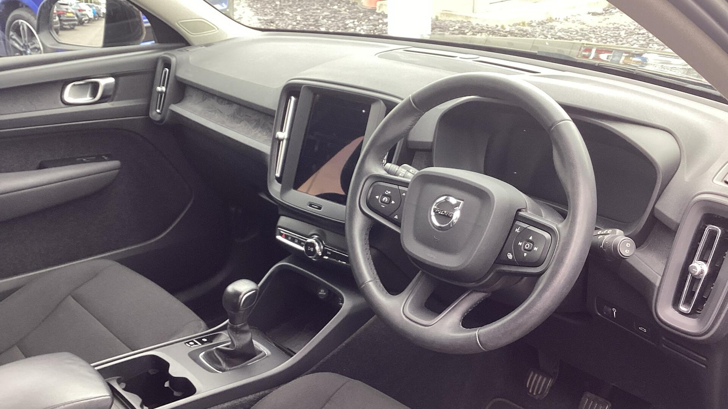 Used Volvo XC40 2022 for sale - 76498506: Photo 4