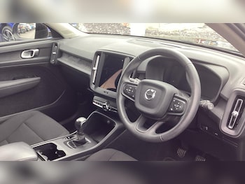 Used Volvo XC40 2022 for sale - 76498506: Photo