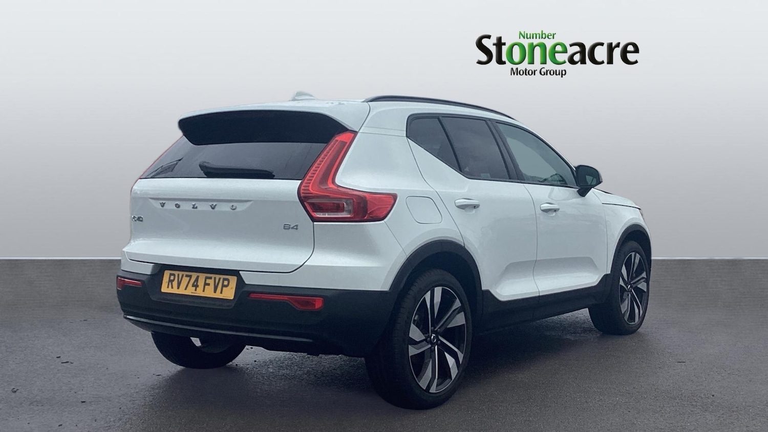 Used Volvo XC40 2025 for sale - 77683390: Photo 2