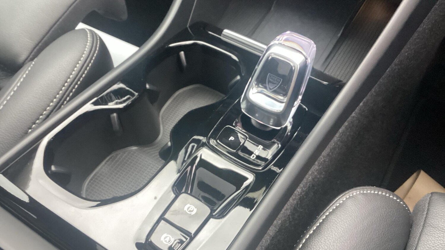 Used Volvo XC40 2025 for sale - 77683390: Photo 24