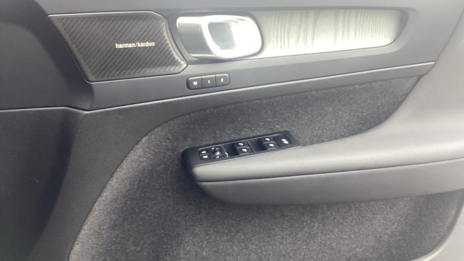 Used Volvo XC40 2025 for sale - 77683390: Photo 26