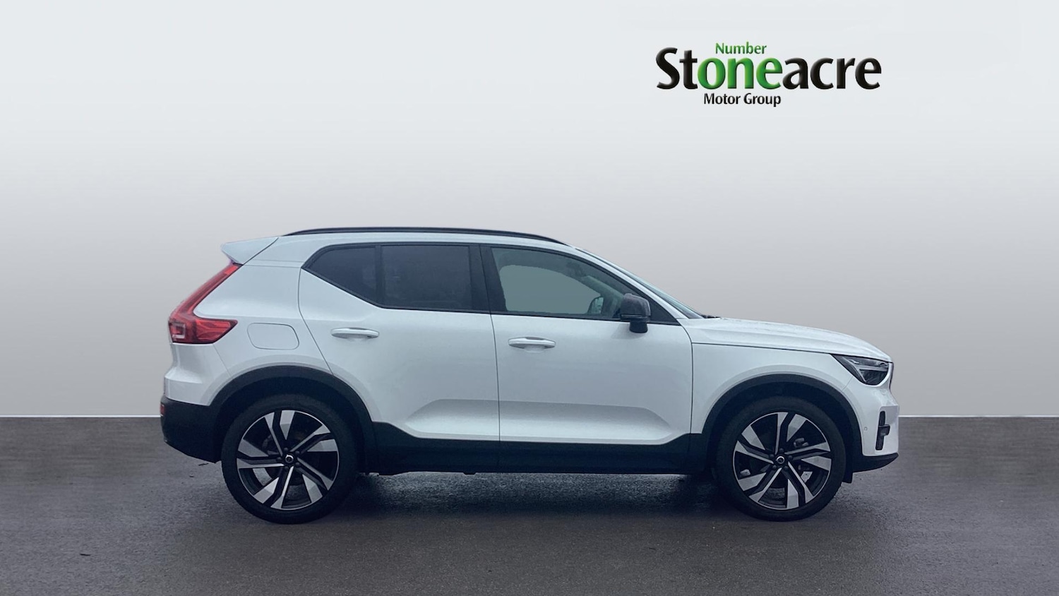 Used Volvo XC40 2025 for sale - 77683390: Photo 3