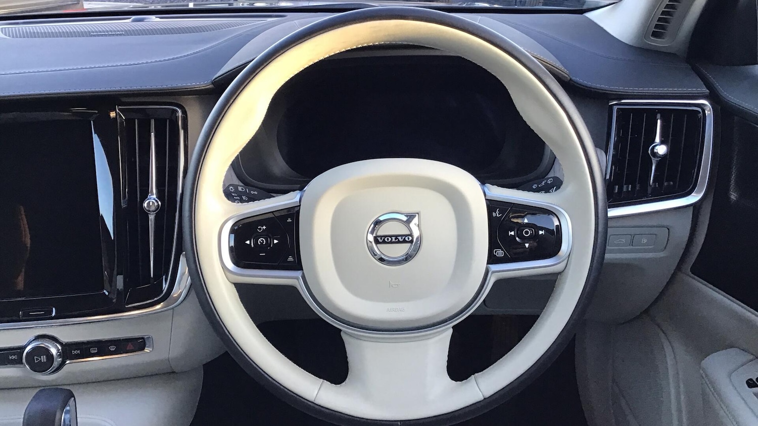 Used Volvo V90 2025 for sale - 77612436: Photo 10