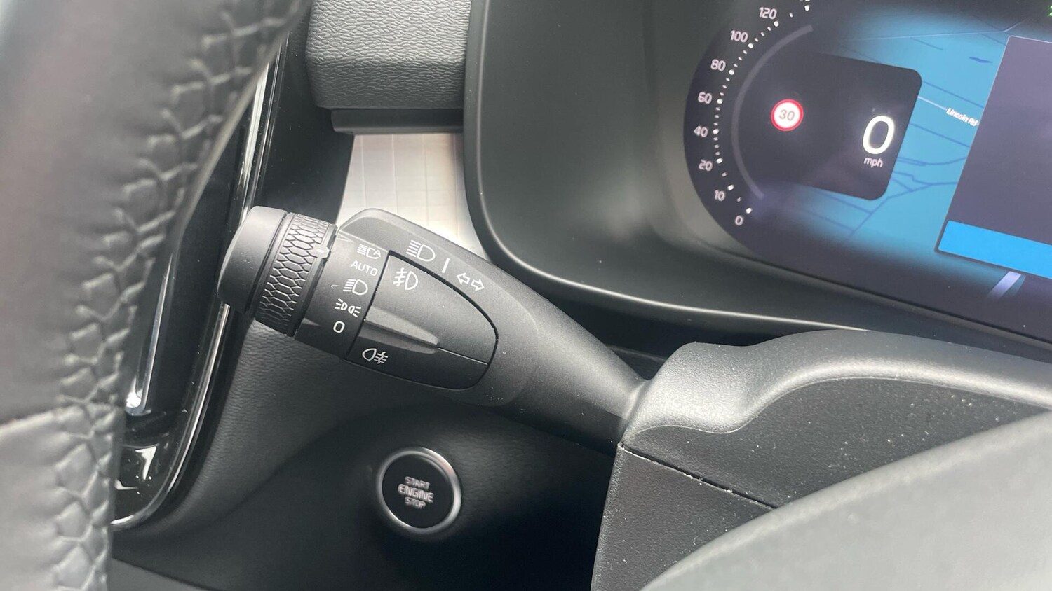 Used Volvo XC40 2025 for sale - 78185539: Photo 19