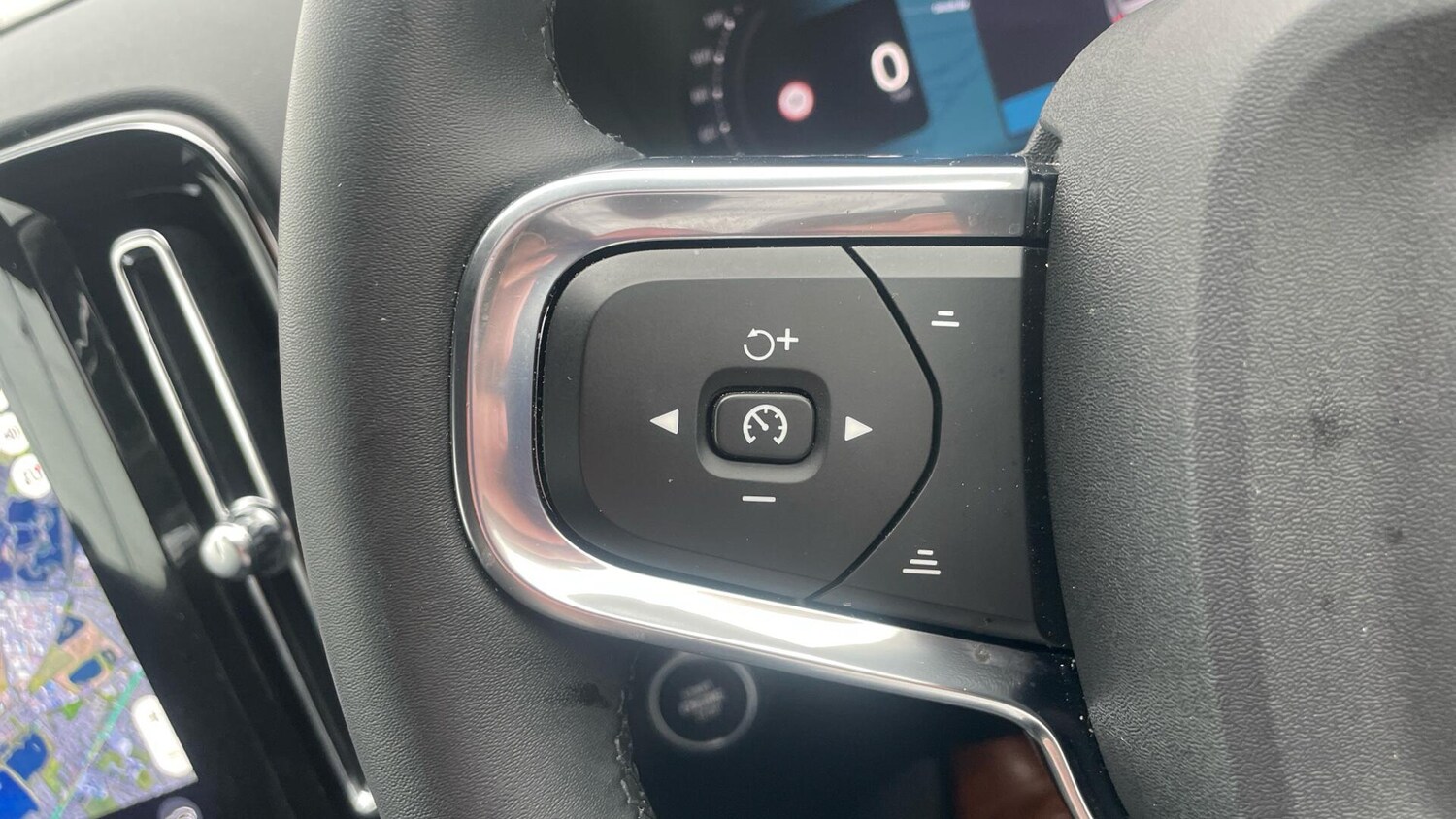 Used Volvo XC40 2025 for sale - 78185539: Photo 20