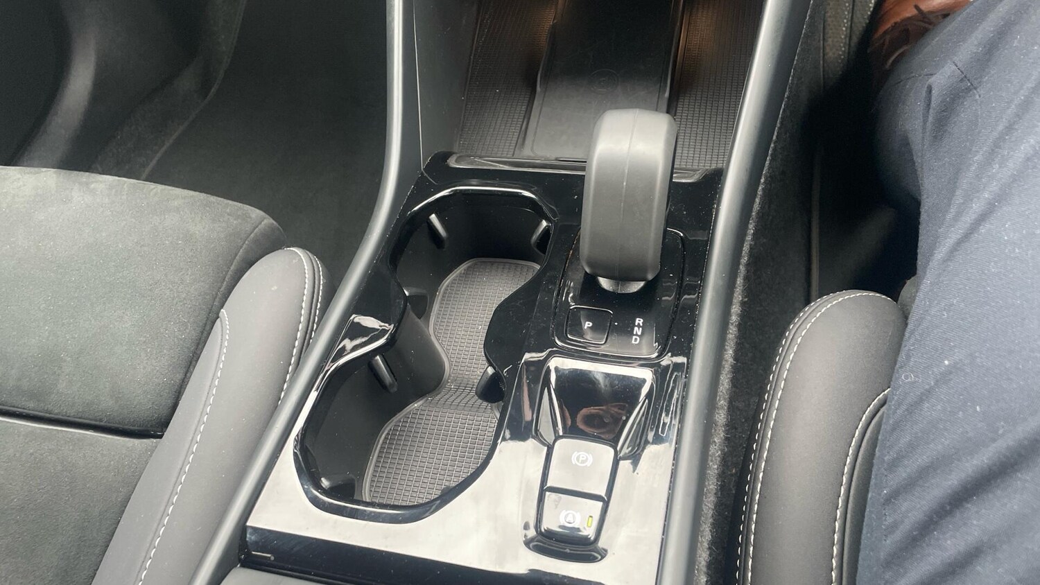 Used Volvo XC40 2025 for sale - 78185539: Photo 25