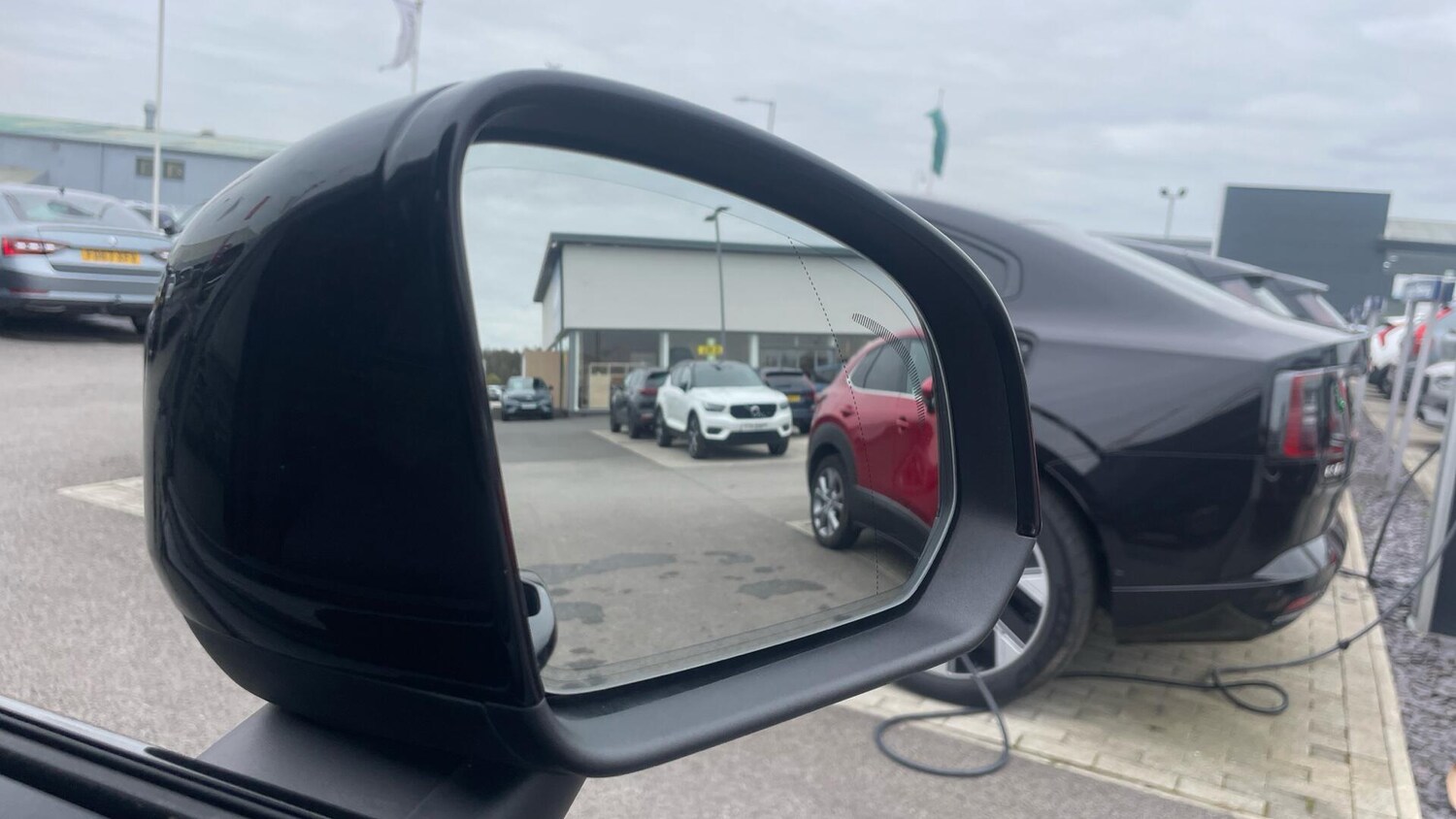 Used Volvo XC40 2025 for sale - 78185539: Photo 31