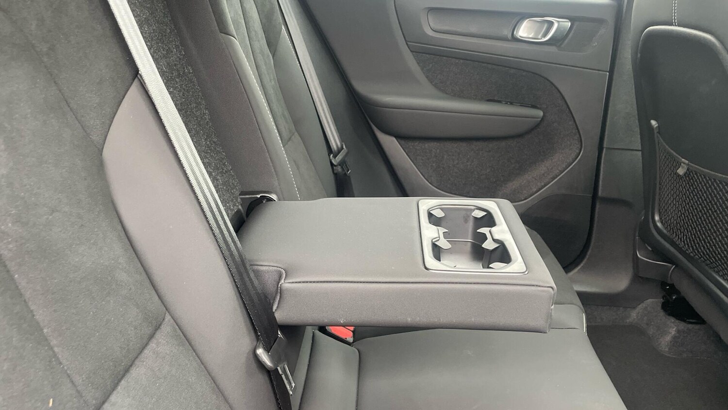 Used Volvo XC40 2025 for sale - 78185539: Photo 33