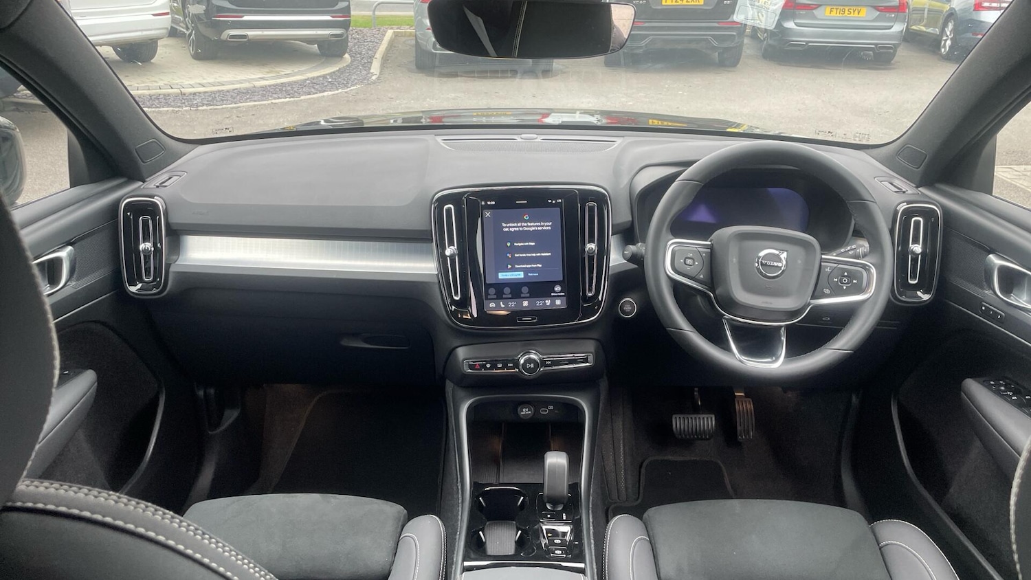 Used Volvo XC40 2025 for sale - 78185539: Photo 5