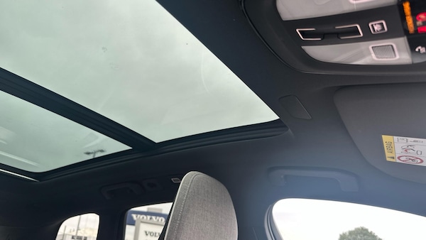 Used Volvo XC60 2023 for sale - 76318038: Photo 29