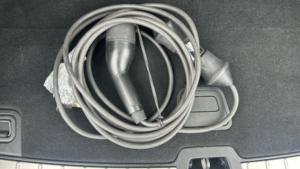 Used Volvo XC60 2023 for sale - 76318038: Photo 38