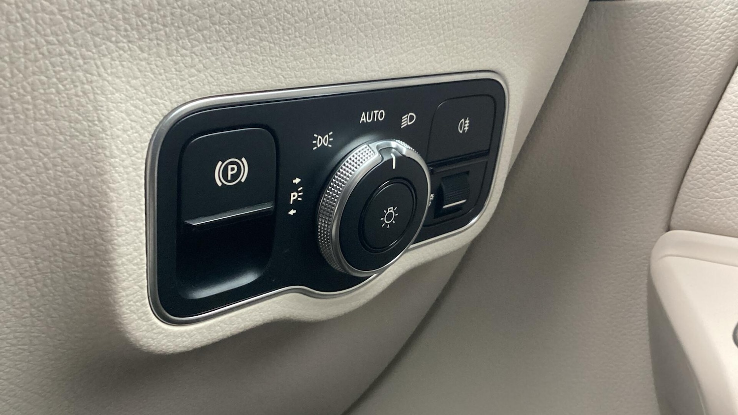 Used Mercedes-Benz B Class 2021 for sale - 77081739: Photo 29