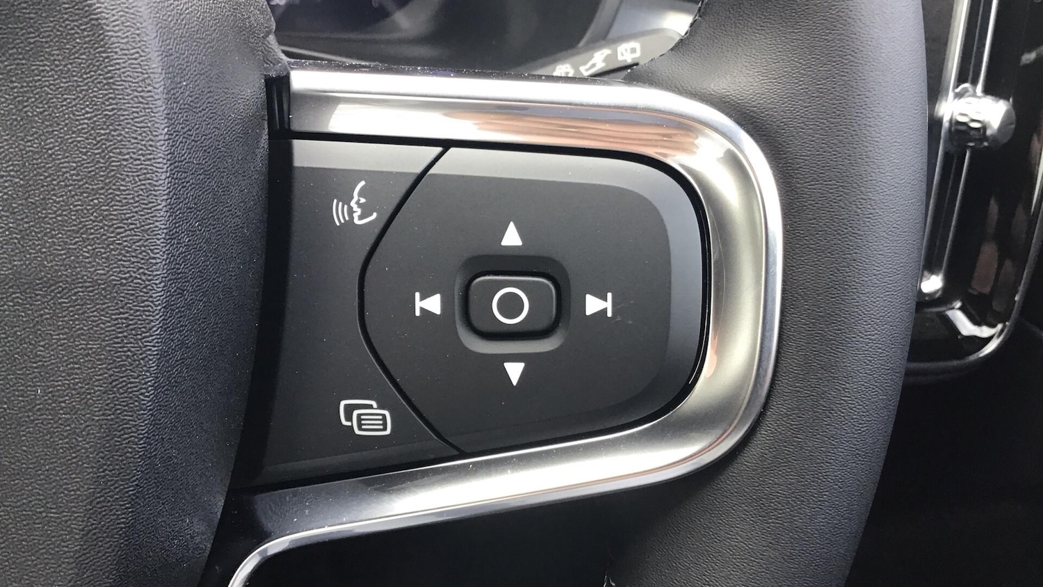 Used Volvo XC40 2026 for sale - 78086413: Photo 20