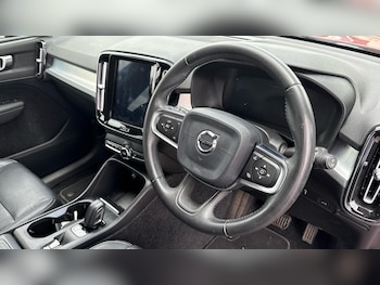 Used Volvo XC40 2019 for sale - 75609395: Photo