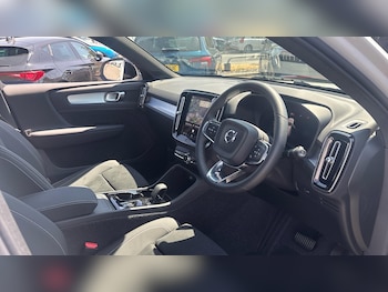 Used Volvo XC40 2026 for sale - 79212594: Photo
