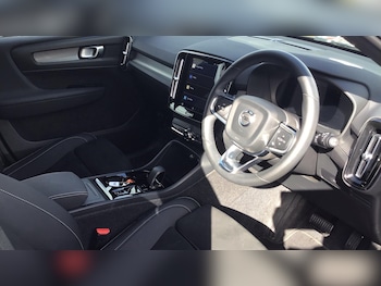 Used Volvo XC40 2025 for sale - 78231785: Photo