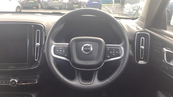 Used Volvo XC40 2025 for sale - 76318205: Photo 10