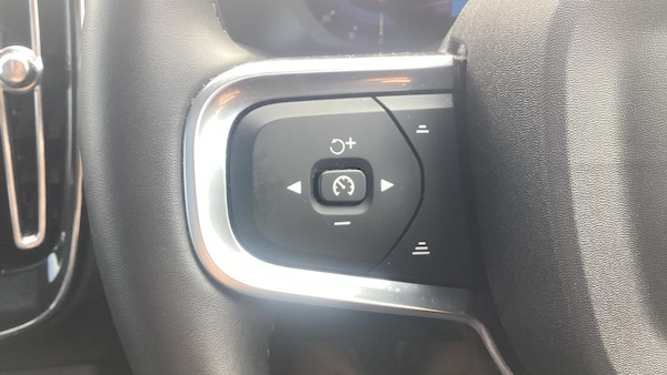 Used Volvo XC40 2025 for sale - 76318205: Photo 19