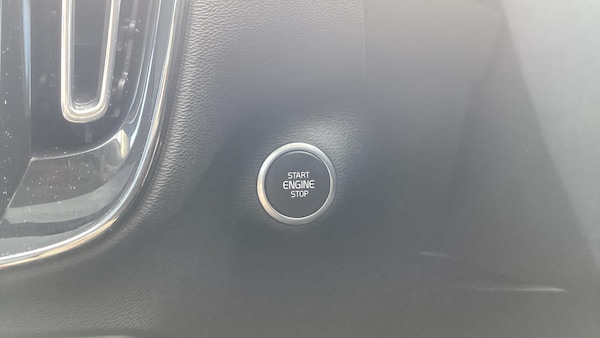 Used Volvo XC40 2025 for sale - 76318205: Photo 25