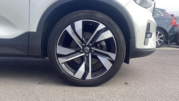 Used Volvo XC40 2025 for sale - 76318205: Photo 9