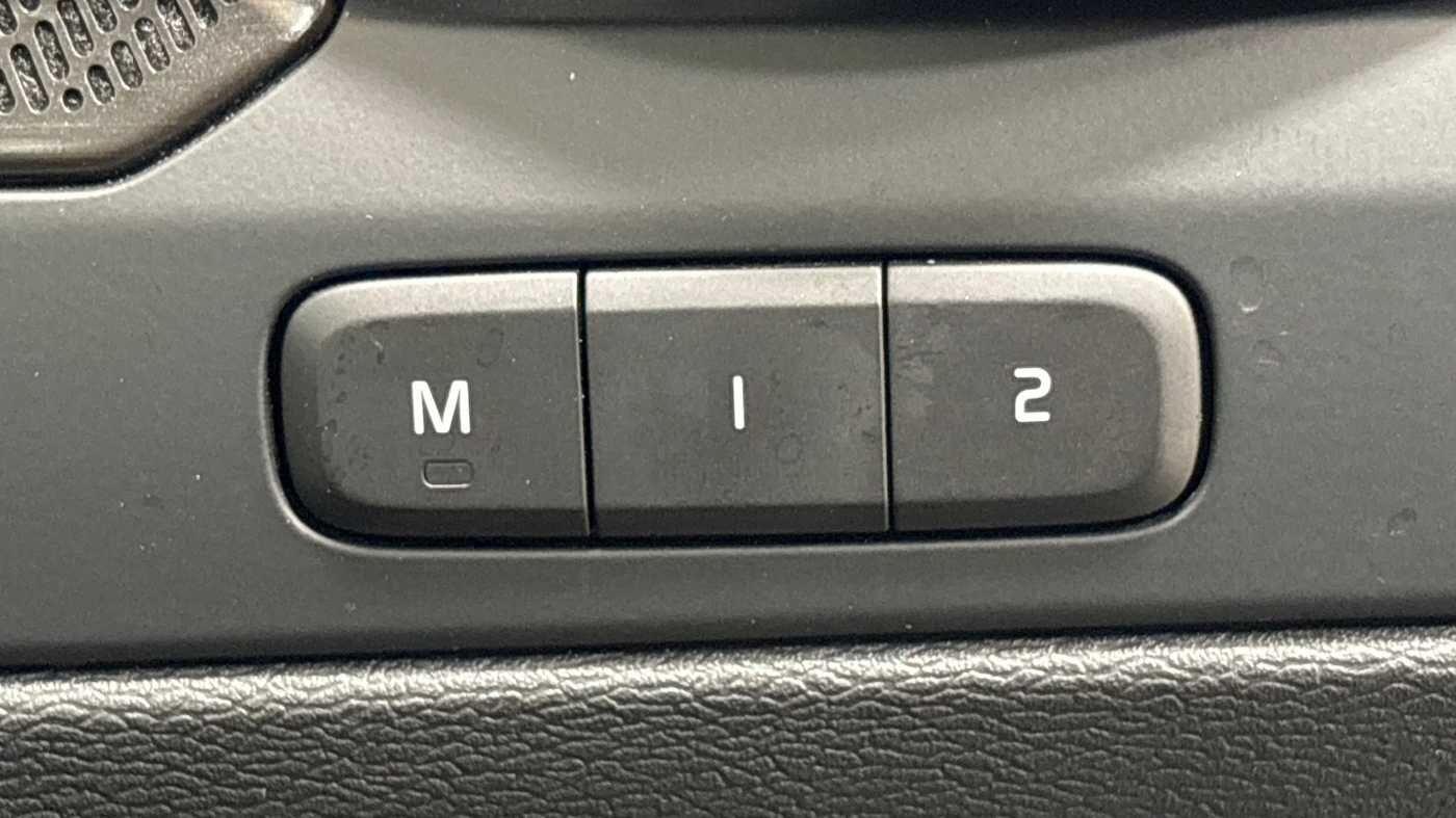 Used Volvo XC40 2022 for sale - 76689907: Photo 17