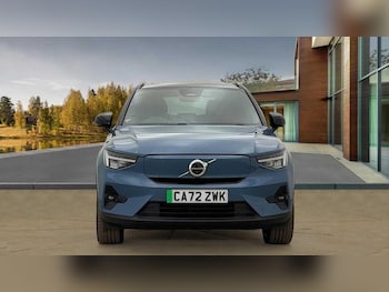 Used Volvo XC40 2022 for sale - 76689907: Photo