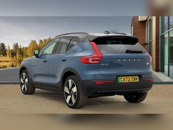 Used Volvo XC40 2022 for sale - 76689907: Photo