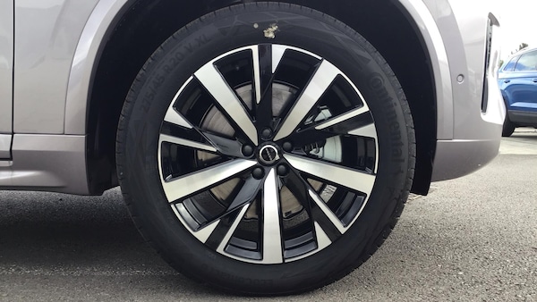 Used Volvo XC90 2025 for sale - 76317947: Photo 9