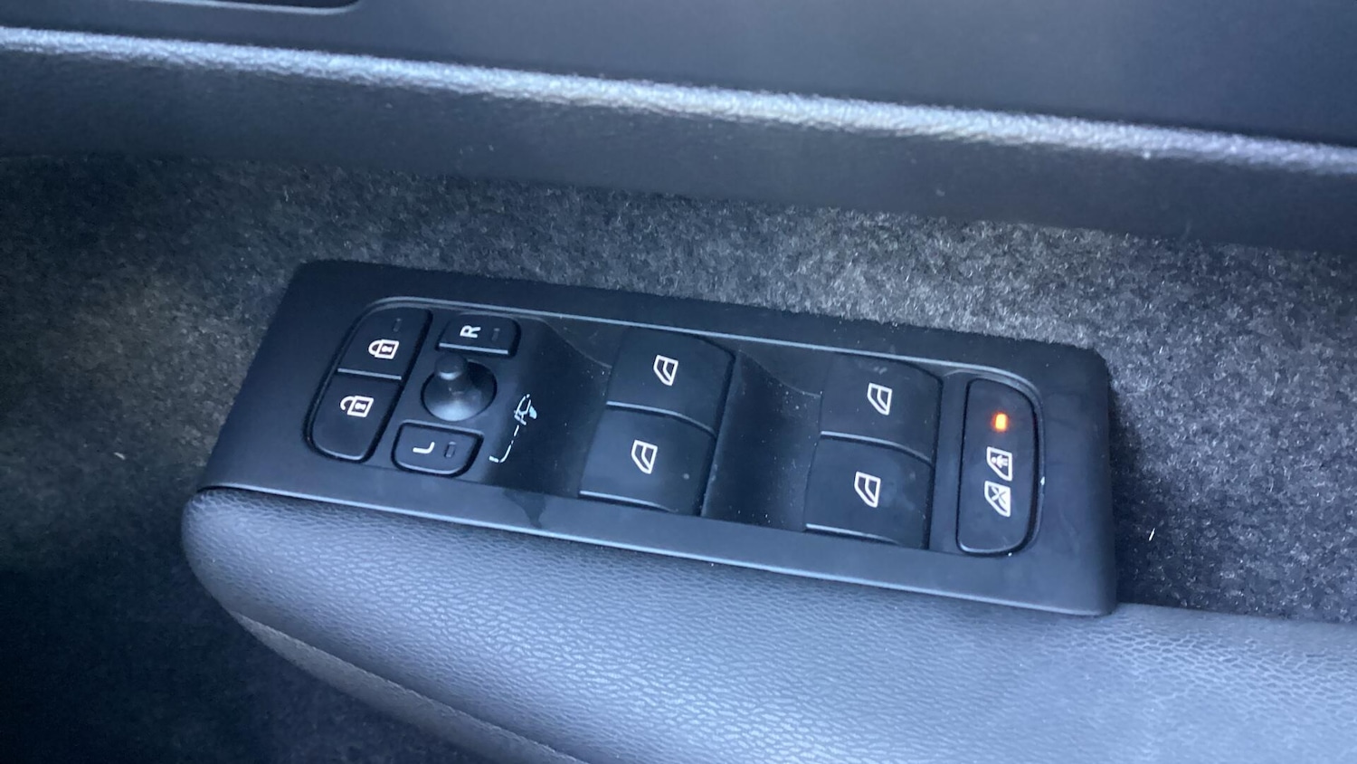 Used Volvo C40 2022 for sale - 77229629: Photo 23