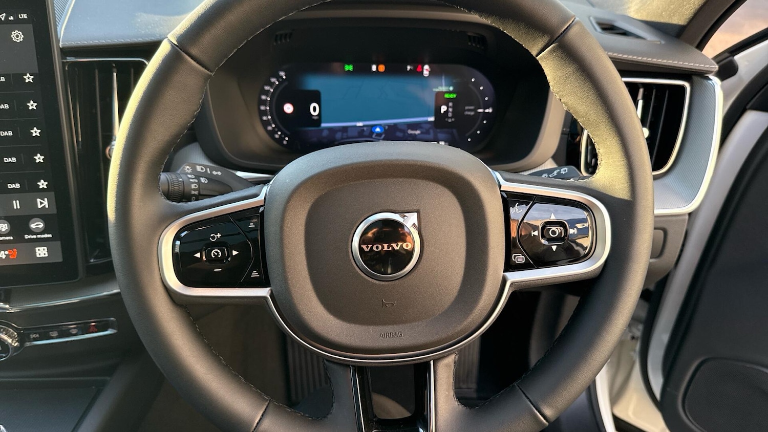 Used Volvo XC60 2025 for sale - 77144639: Photo 10