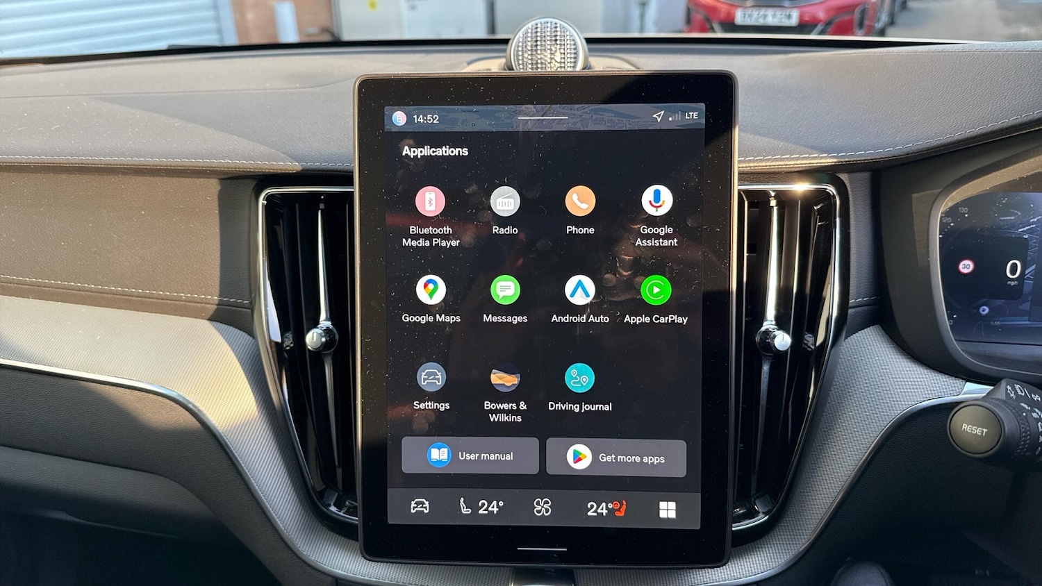 Used Volvo XC60 2025 for sale - 77144639: Photo 12