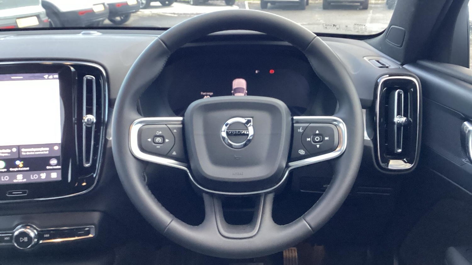 Used Volvo XC40 for sale - 77191064: Photo 10