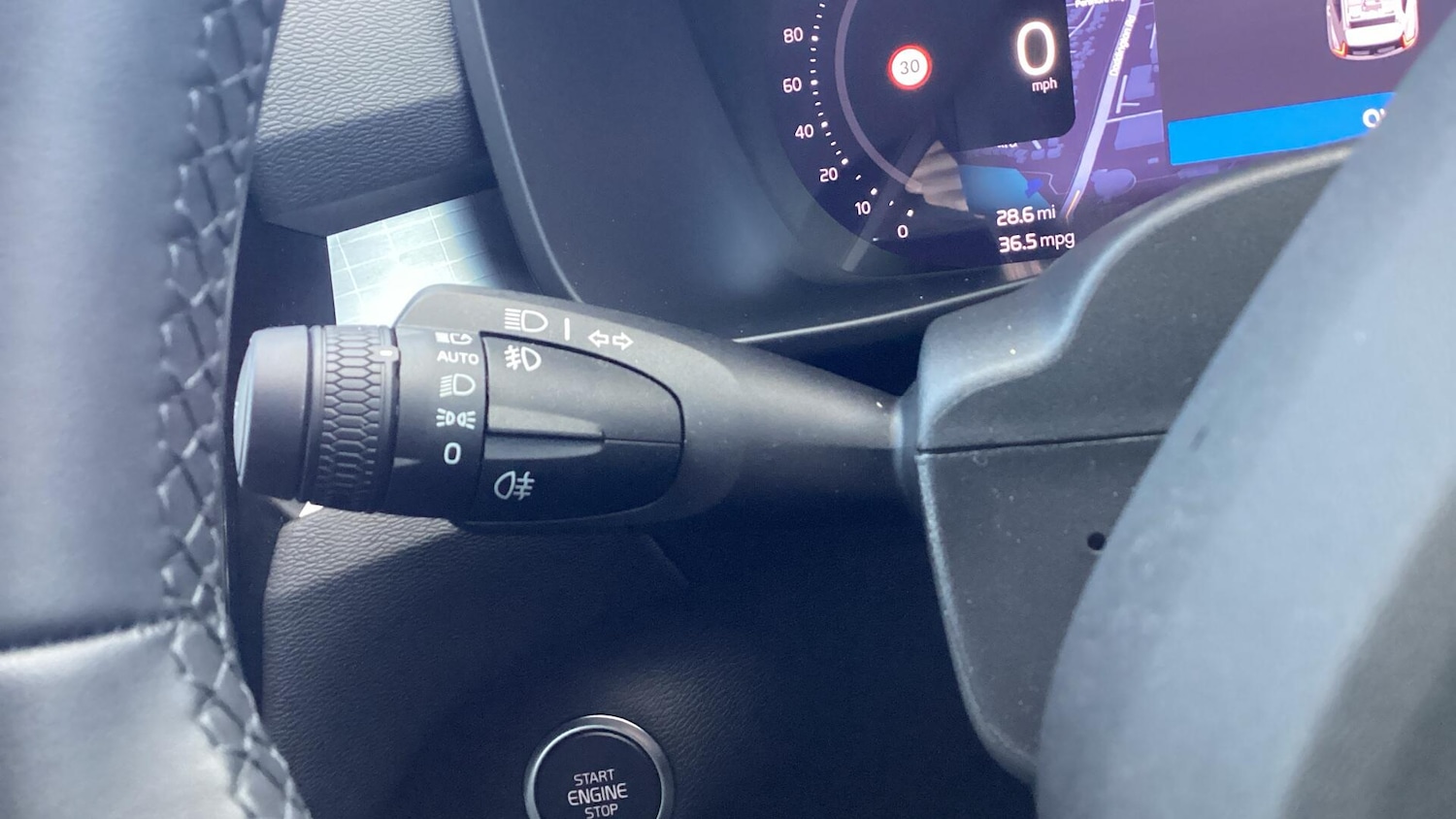 Used Volvo XC40 for sale - 77191064: Photo 18