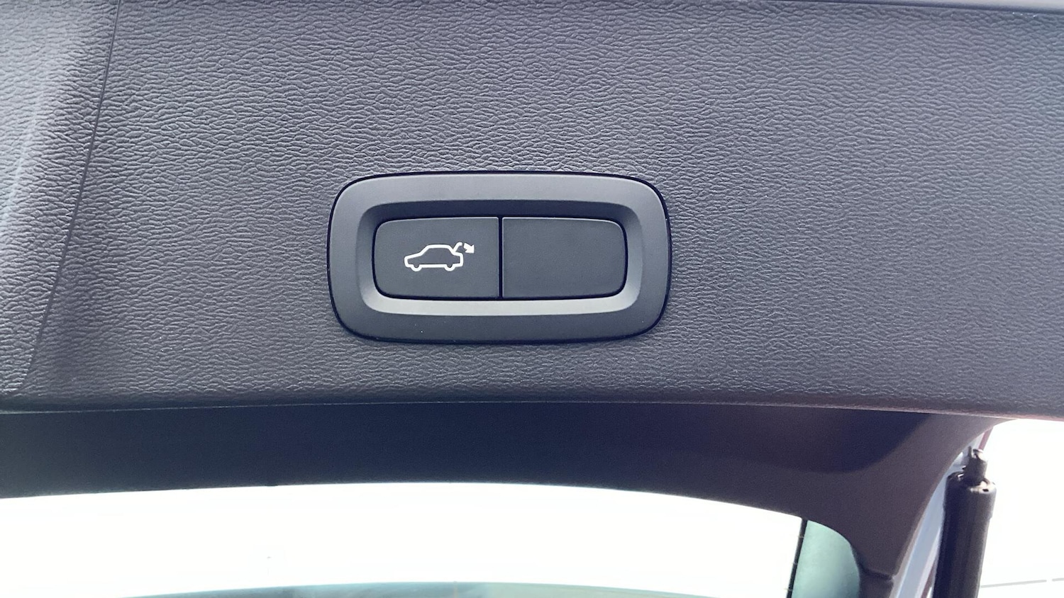 Used Volvo XC40 for sale - 77191064: Photo 26