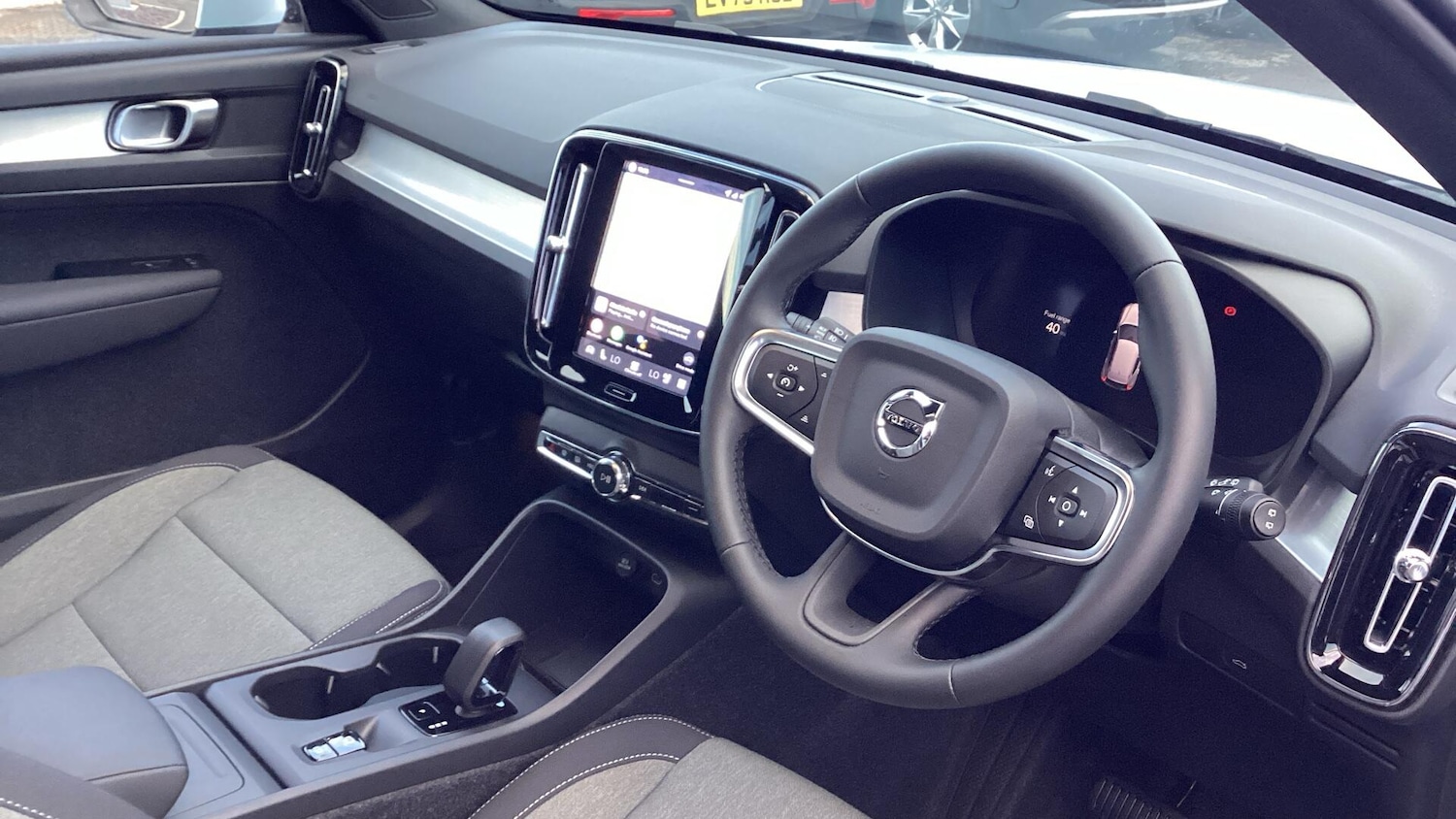 Used Volvo XC40 for sale - 77191064: Photo 4